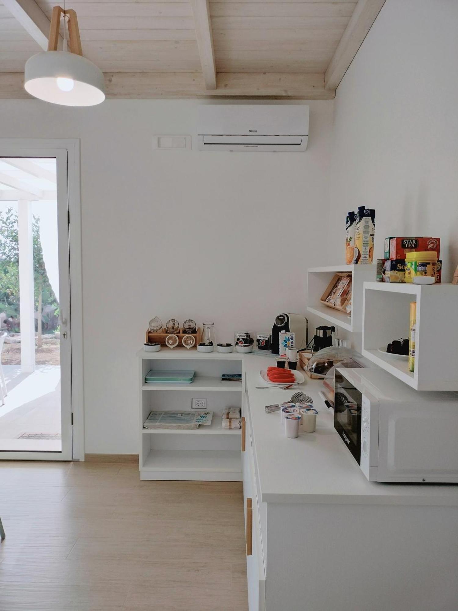 B&B Bianco Mediterraneo Torre Ovo Εξωτερικό φωτογραφία