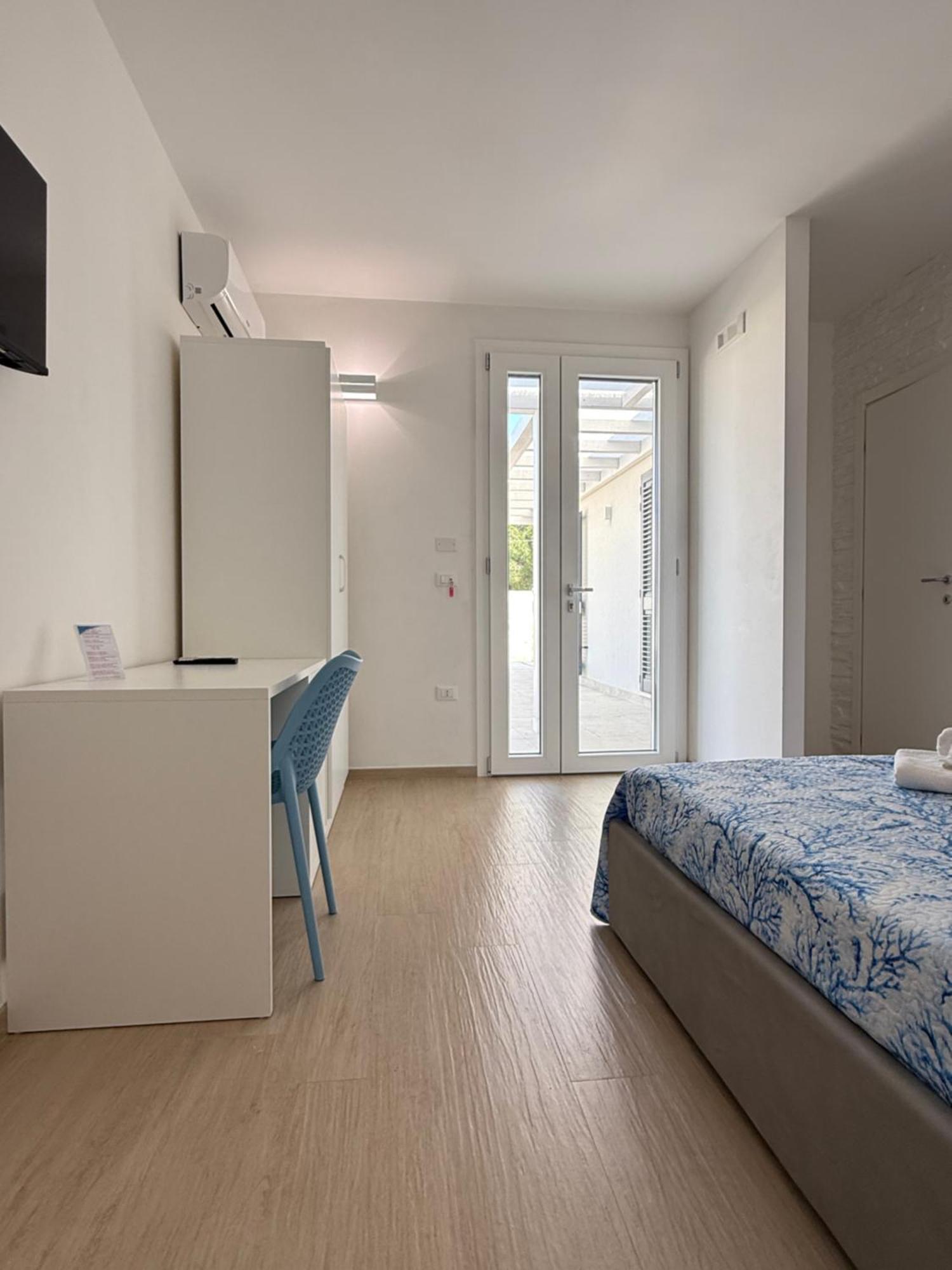 B&B Bianco Mediterraneo Torre Ovo Εξωτερικό φωτογραφία